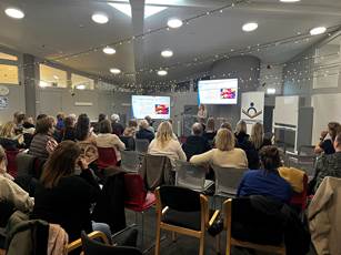 Linkur að Fræðsludagur ung- og smábarnaverndar 2025